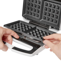 Вафельниця Rotex RSM220-W