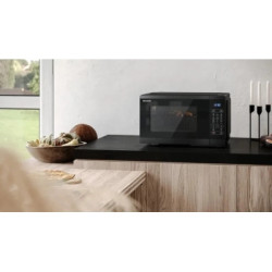 Мікрохвильова піч Sharp YC-MG252AE-B