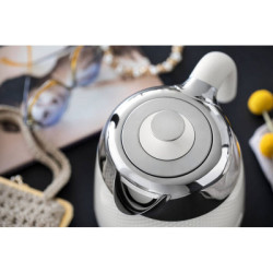 Електрочайник DeLonghi KBL 2001 W