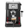 Ріжкова кавоварка еспресо DeLonghi EC260BK