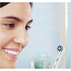 Електрична зубна щітка Oral-B D305.513.3X Black