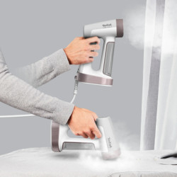 Відпарювач для одягу Tefal DT8720E0