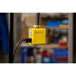 Стрічка для принтера етикеток Brady M4C-500-595-WT-BK 12,70мм х 7,62м, black on white, vinyl (143371)