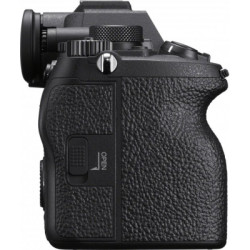 Цифровий фотоапарат Sony Alpha 7M4 body black (ILCE7M4B.CEC)