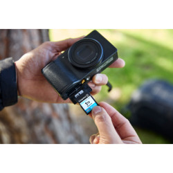 Карта пам'яті Kingston 128GB SDXC сlass 10 UHS-I U3 V30 Canvas Go Plus G4 (SDG4/128GB)